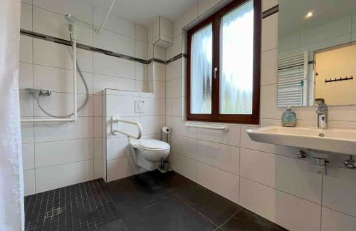 SAD113 - Geräumige Monteurwohnung - Foto 7