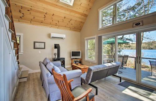 Lakefront Meredith Home: Private Beach & Fire Pit! - Foto 3