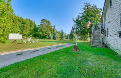 Cozy Apt Less Than 1 Mi Near Lake Huron and Mackinac Island! - Foto 21