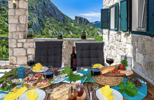 Stonehouse Korlat with open-air jacuzzi - Foto 6