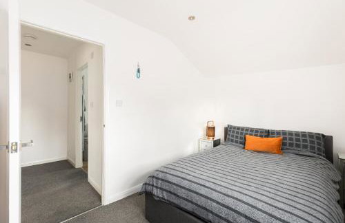 Stylish Modern 2 Bed with Parking - Pass the Keys - Foto 15