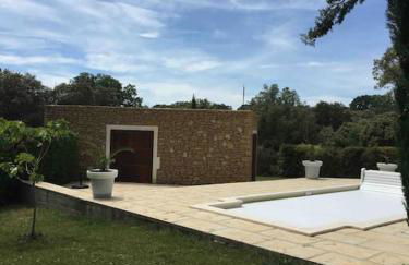 Belle villa avec piscine intérieure et piscine extérieure Gite Les Aiguiers - Foto 18