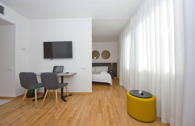 Aparthotel Atenea Valles - Foto 125