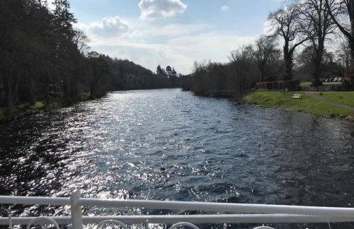 Spacious city centre apartment full of character - Foto 19