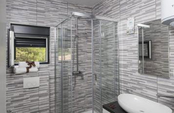 Villa Regina with heated pool and sea view - Photo 50