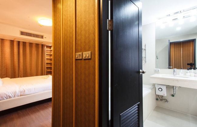 2D - 3 Bedroom Downtown Apartment With Shared Pool - Foto 8