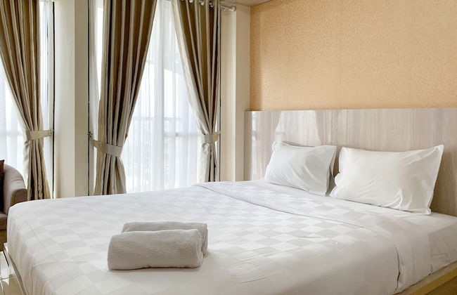 Modern Look And Comfy Studio Tifolia Apartment - Foto 4