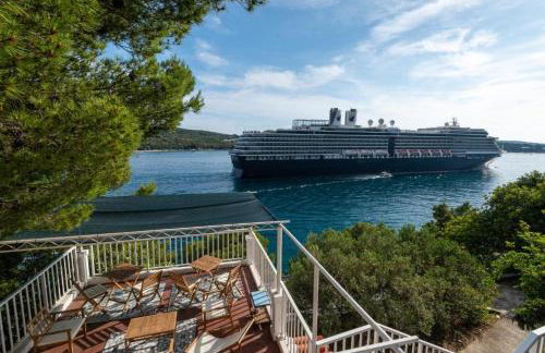 Diamond Sea - Vacation House with Private Parking and a Big Terrace over the Sea - Photo 3