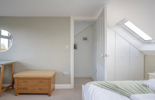 Beautiful cottage style 3-bed By Valore Property Services - Foto 23