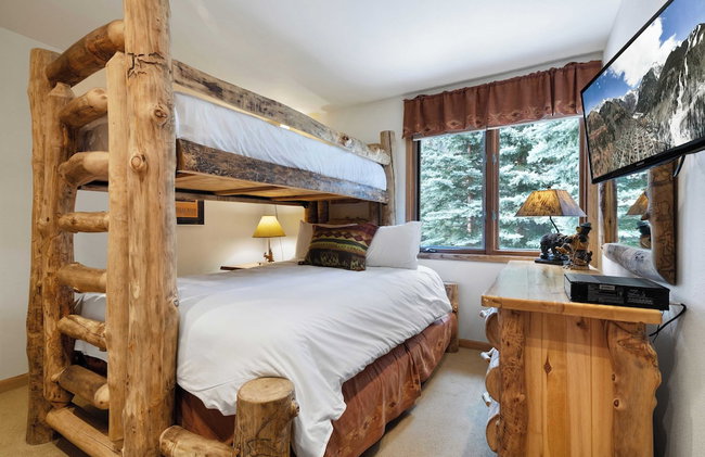 Riverside Condos B101 by Avantstay Condo Close To Downtown, Town Park & Ski Lift #8 - Foto 17
