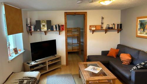 Historisches Ferienhaus mit großem Garten und Terrasse - Foto 2