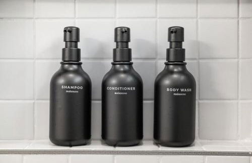 New-Dog Friendly,Hot Tub, Fire-pit, 1 mile to DTWN - Foto 19