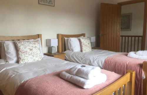 OAKLEY LODGE- LUXURY FARM COTTAGE - Foto 32