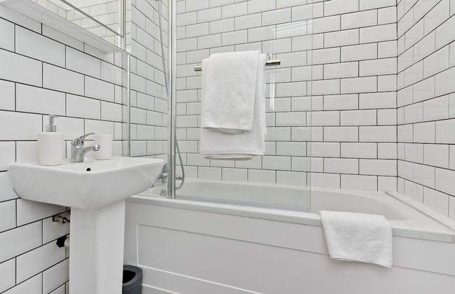 Stylish one Bedroom Flat Near Kew Gardens by Underthedoormat - Foto 11