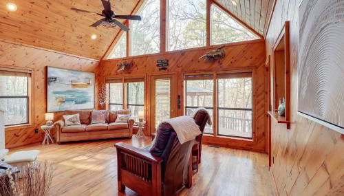 Lakefront Arkansas Home with Deck, Grill and Cornhole! - Photo 4