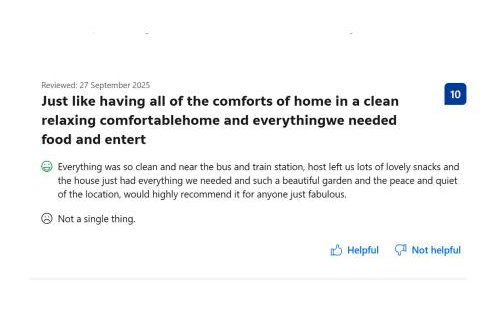 Superb Comfy 2 Bed House, Responsive & Caring Hosts Free WiFi & Parking, Close to MK Centre, Train Station, Santander, Network Rail by Webbhill Stays - Foto 5