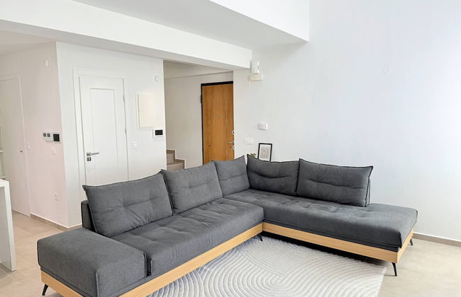 Azure Loft - 3min Walk to Beach, 10min to Old Town - Foto 6