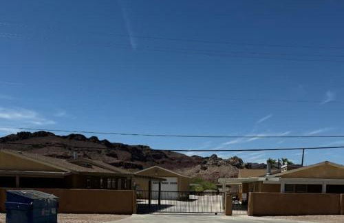 Cliff Hanger, River access with dock - Photo 3