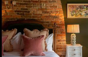 Historic, Hidden, Cosy, Log Burner, 10mins walk to Holmfirth - Foto 1