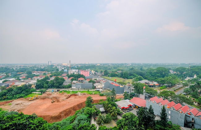 Great Location And Comfort 2Br Transpark Cibubur Apartment - Foto 16