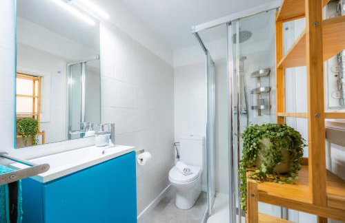 Marina 48 Seafront Apartment - Photo 21