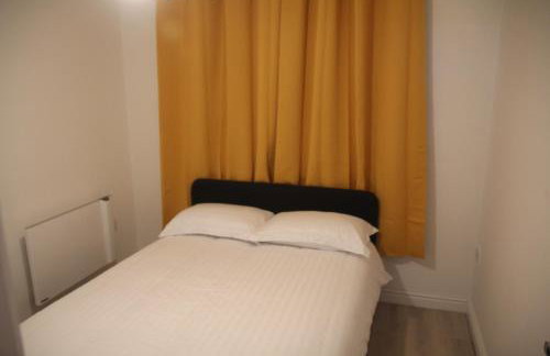 Comfy 2-bedroom Flat with Private Parking - Foto 28