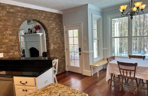 Luxury Masters Rental 5BR 4 Acre Estate Fire Pit Gym 2 Verandas - Foto 27