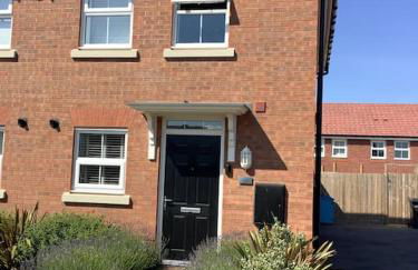 Entire 2 bedroom house in Tamworth - Photo 11