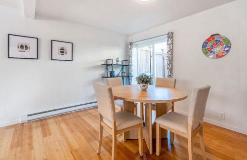 Pet-friendly 4BR Seattle Retreat with Fenced Yard - Foto 16