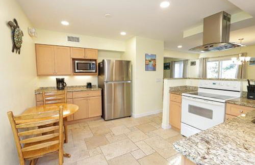 Beautifully Updated, 4 Bedroom Pool Home, 50 Yards to the Beach!! Captiva Escapade - Foto 9