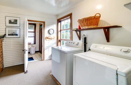 Rustic Oceanfront Mendocino Coast Cottage with Deck! - Foto 17