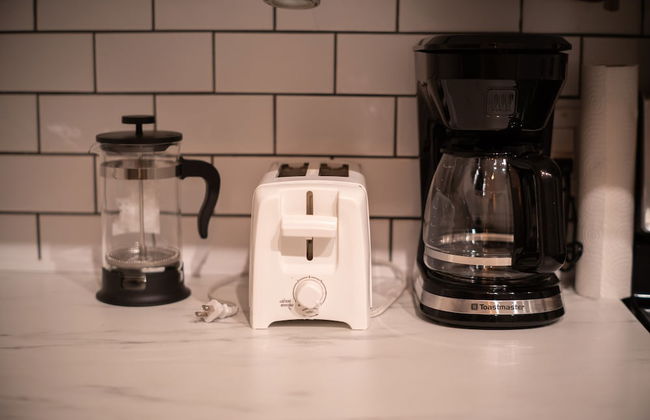 SUPERB 1 Bed Apt. Steps Away From Metro - Foto 16