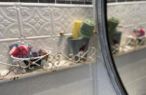 IreneHouse Victorian INN - Photo 10