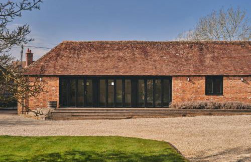 The Clock Tower & Dairy - Two x 2 Bed Barns with Indoor Pool - Photo 11