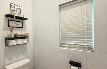 Beach 6BR Pool BBQ 5 Min to Beach Sleep 14 - Foto 35