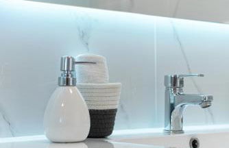 Delightful Penthouse - Photo 25