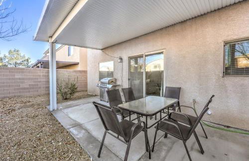 Spacious 5BR Modern Luxury Villa in Vegas - Foto 16