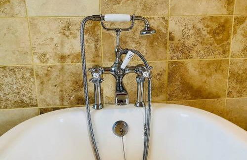 Cotswold Home over 4 floors - perfect for Families Friends Contractors - Foto 6