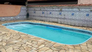 Casa Espaçosa com Piscina, 3 Quartos e Wi-Fi - Foto 3