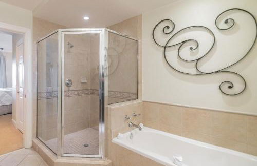 A DISNEY REUNION! Spacious And Spectacular, 5 Heated Pools, Sleeps 8, Overlooking Acres Of Views, LOW Rates! - Foto 77