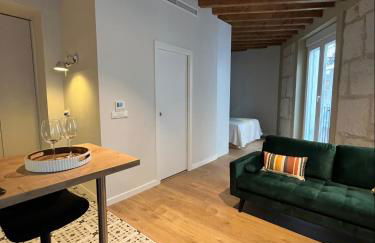 Charm and Modernity in Alicante - Photo 1