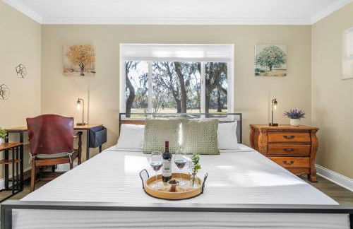 Stunning Gem Home w Heated Salt Pool & Game Room - Foto 37