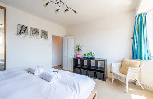 Cozy 4-Bed with Garden in Trendy Stoke Newington - Pass the Keys - Foto 8
