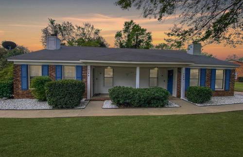 NEW! Luxe Cottage with Big Backyard 10 Mi to Augusta - Foto 2