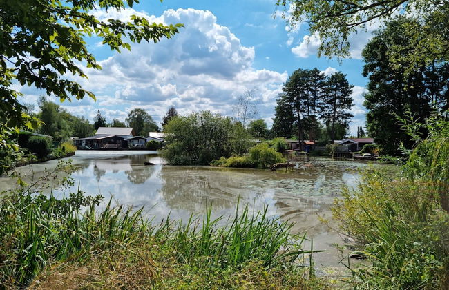 Tranquil Chalet in Geel With Garden - Photo 18