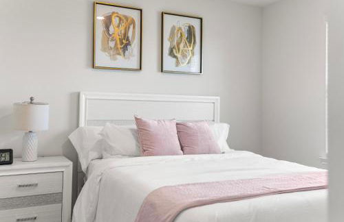 Luxurious 4-Bed Home with Pool Table & Nearby Pool - Foto 37