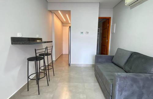 Lindo Studio em Frente à Praia do Embaré! - Foto 6