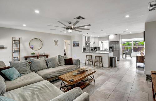 Tradewinds Ultimate Delray Beach Lifestyle 3BR2BA Home with Heated Pool - Foto 27