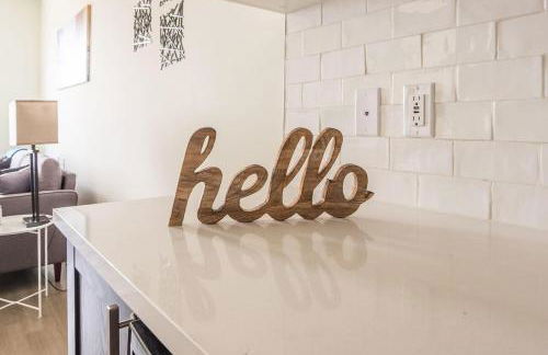 TWO Stunning Nulu CozySuites - Foto 9