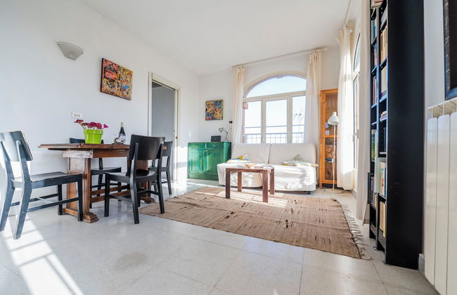 St. John Basilica Lovely Tower Apartment - Foto 1